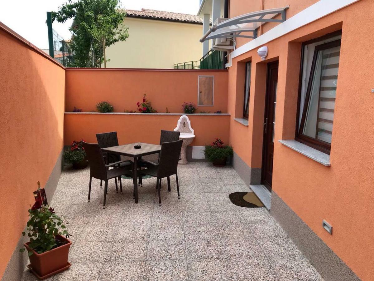 Apartma Sonja *